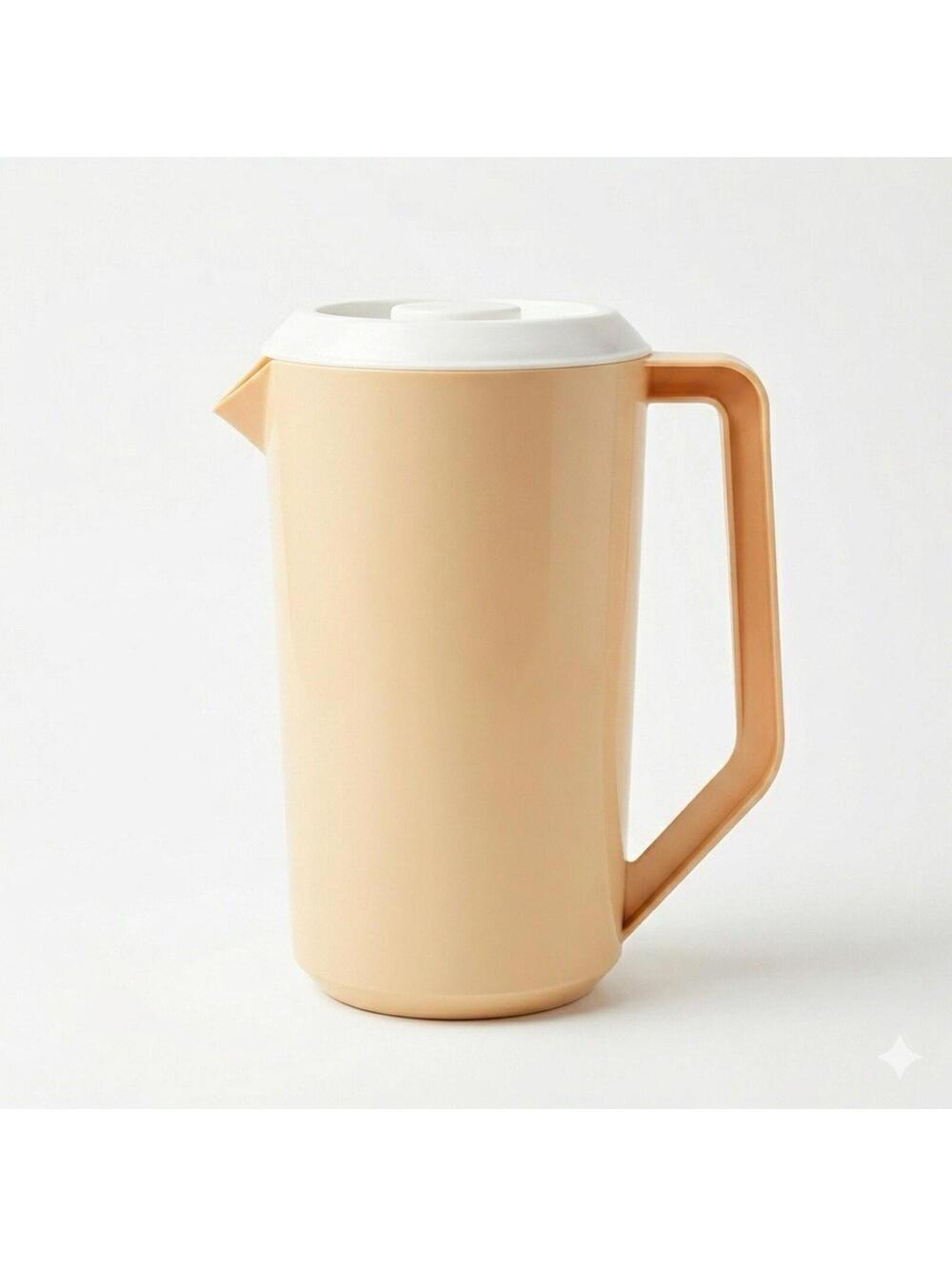 Vintage Rubbermaid Pitcher 2.25 Quarts Almond Beige 2129 ml With Lid USA #J2445